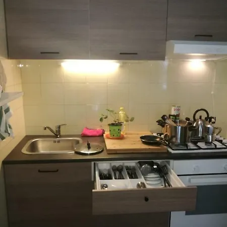 Green House Гостевой дом Неаполь